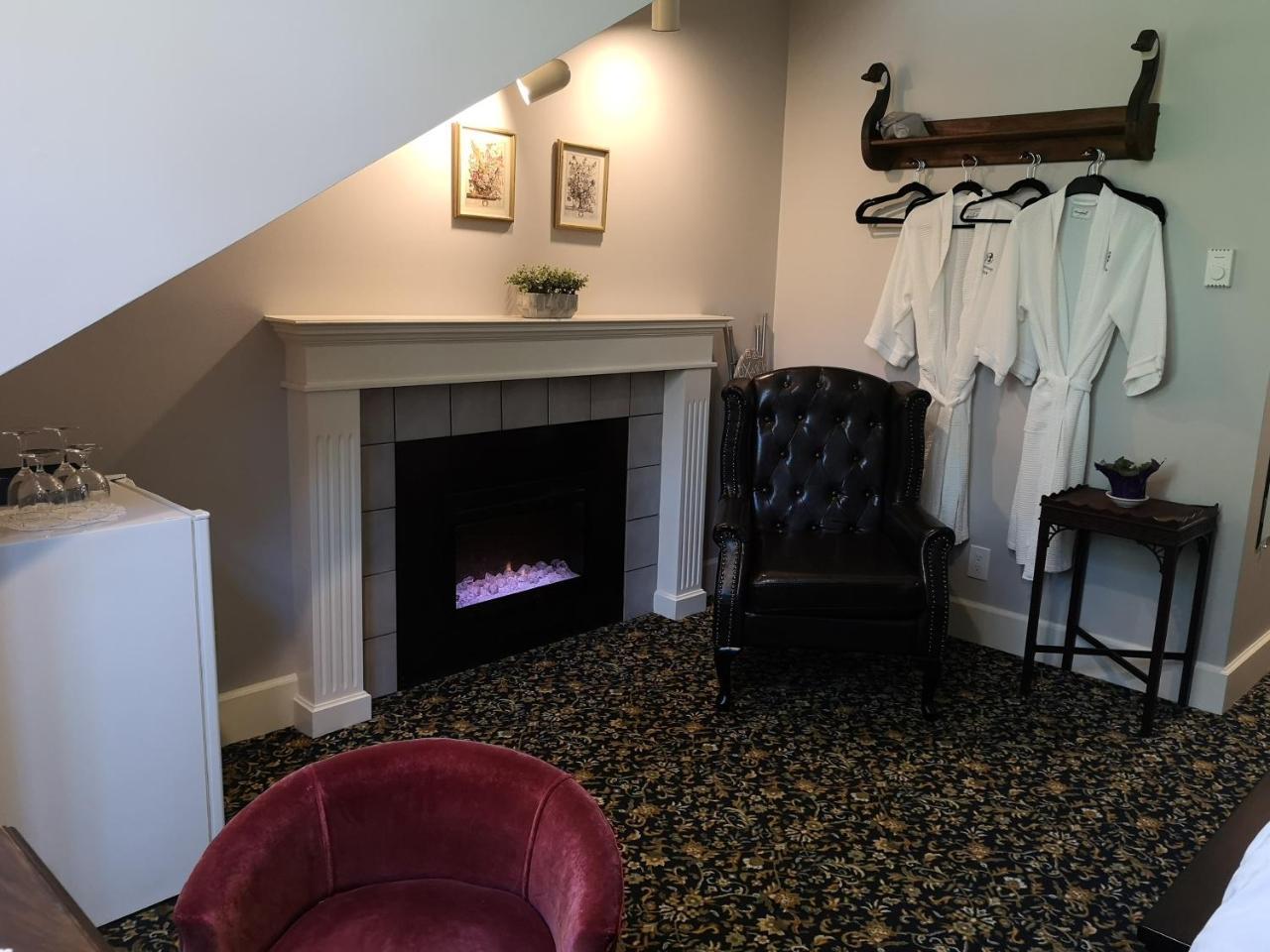 Hotel Woodstone Manor Inc. Sturdies Bay Zewnętrze zdjęcie