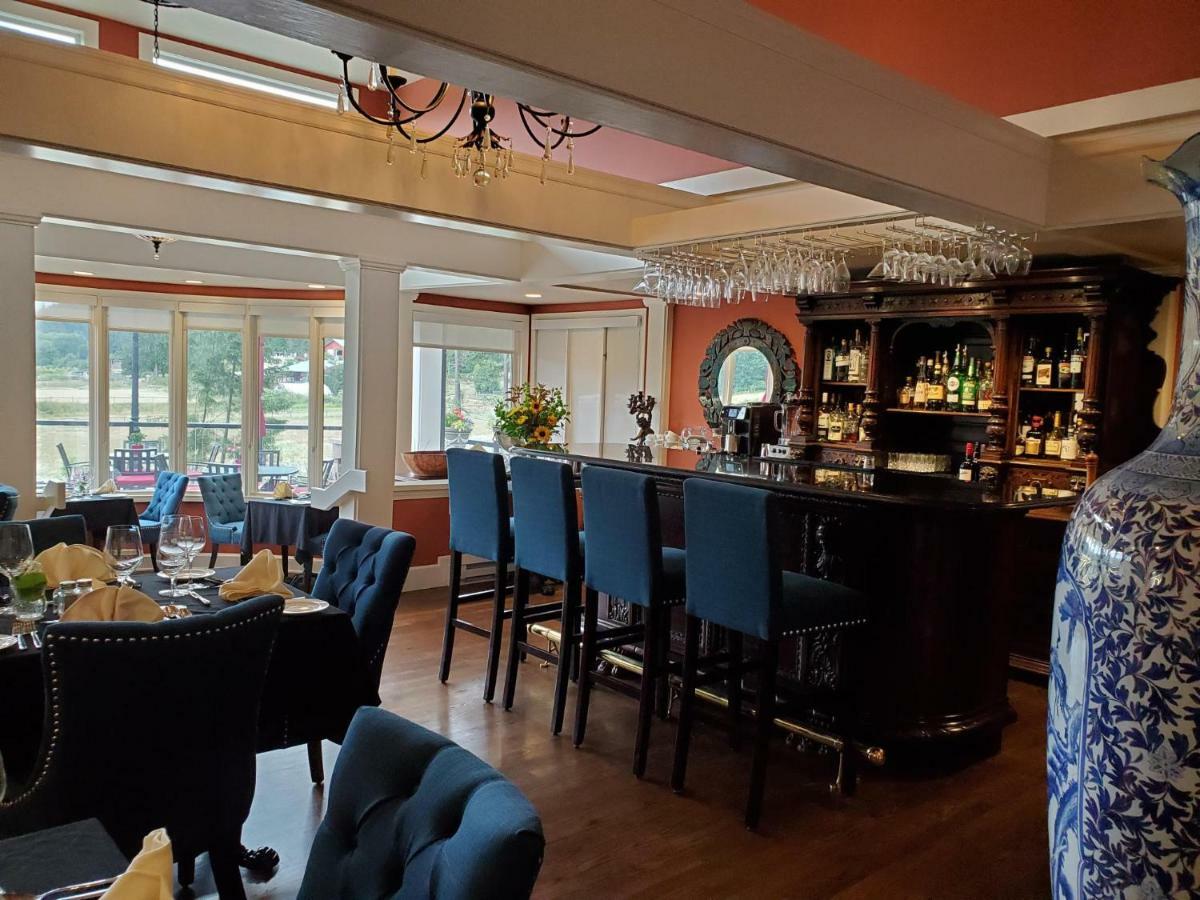 Hotel Woodstone Manor Inc. Sturdies Bay Zewnętrze zdjęcie