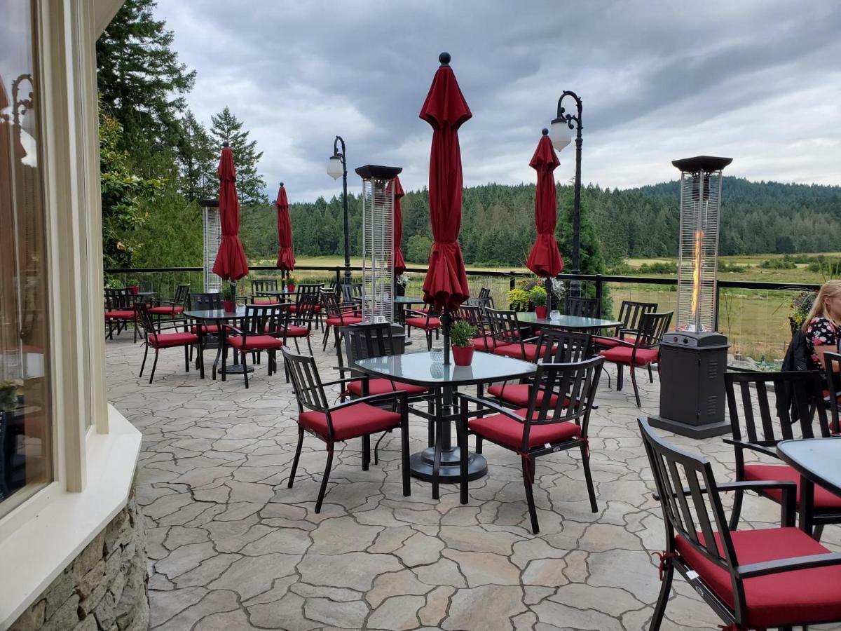 Hotel Woodstone Manor Inc. Sturdies Bay Zewnętrze zdjęcie